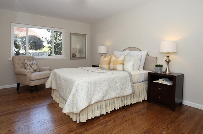 Photo - 38231 Paseo Padre Pkwy House