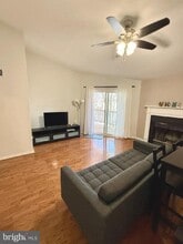 Building Photo - 1532 Lincoln Way