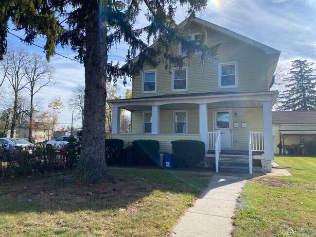 Building Photo - 210 Bound Brook Rd