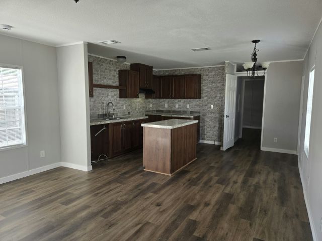 Building Photo - 6606 Stardust Ln