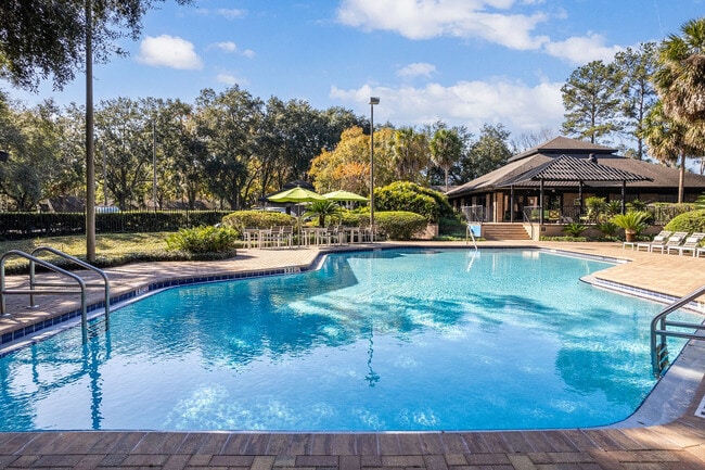 Building Photo - The Laurels