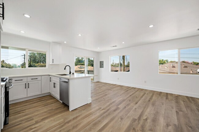 Foto del edificio - 4723 Albury