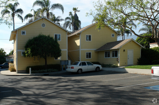 Building Photo - Cottage Gardens Apartments