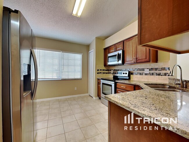 Building Photo - 13207 Prestwick Creek Drive Riverview FL