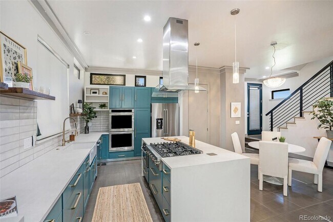 Foto del edificio - Truly one-of-a-kind in the Highlands home ...