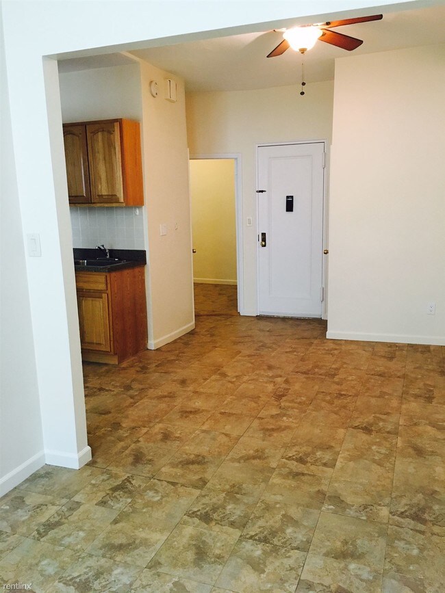 Building Photo - 2 br, 1 bath Apartment - 3238 44th St