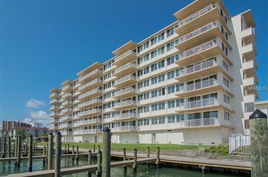 Primary Photo - Island Way Towers