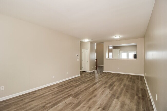 Building Photo - 2213 Hoskin Ct NW