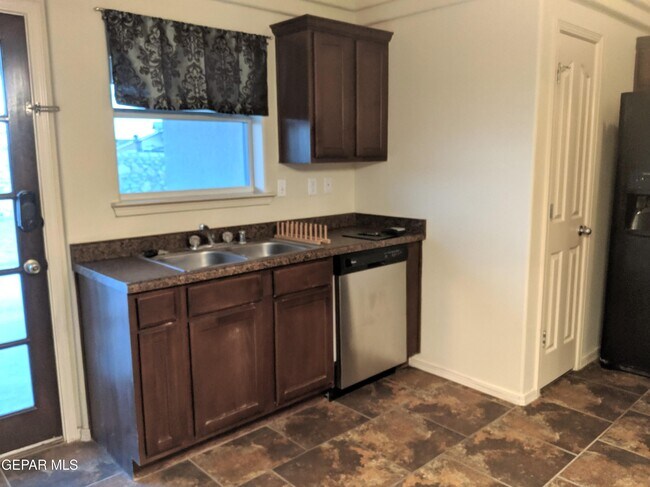 Foto del edificio - 11624 Windrift Ct