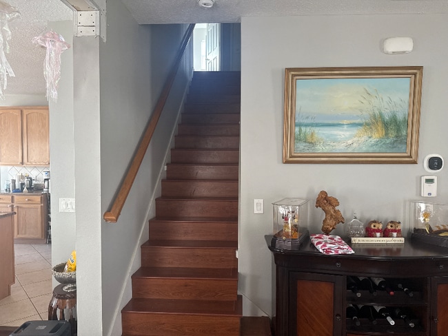 Photo - 1555 Harrier Dr House