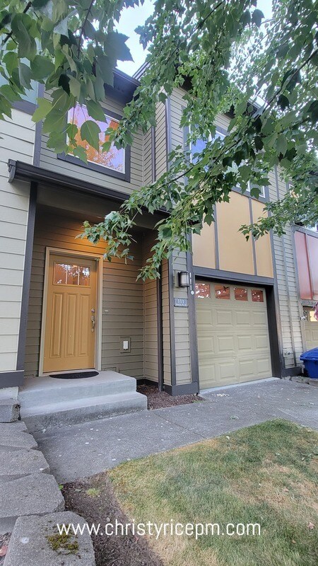 Photo - 111 164th Pl SE Townhome
