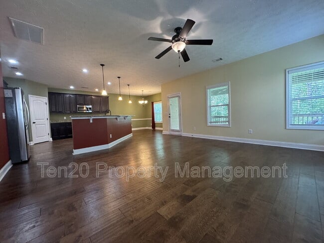Building Photo - 7471 Coppice Dr