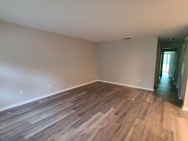 Foto del edificio - 206 NE 42 Pl