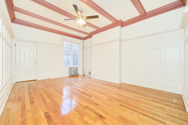 Main room - 471 W 141st St