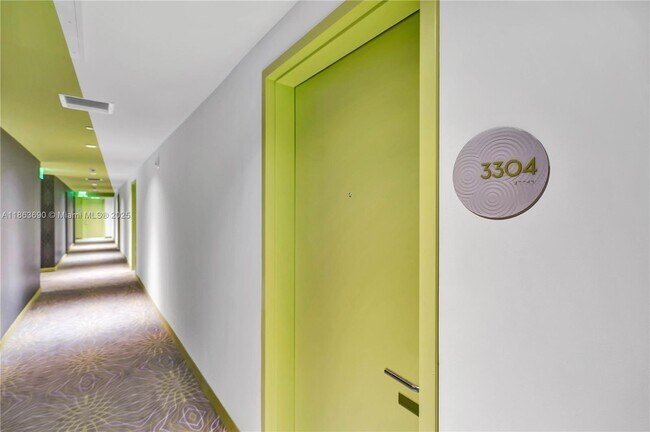 Foto del edificio - 501 NE 31st St