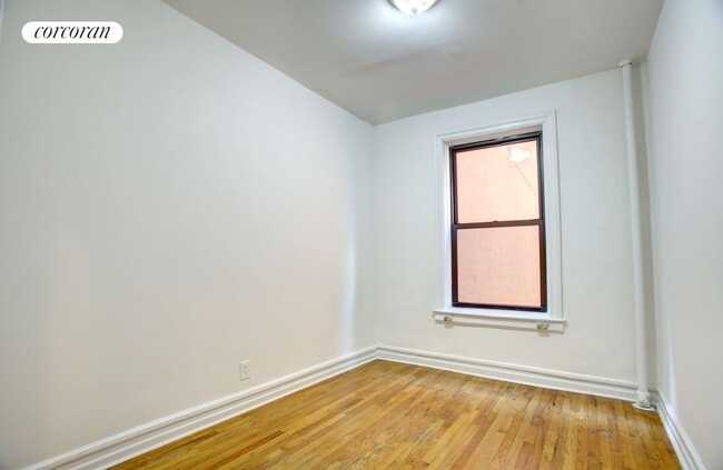 Building Photo - 511 W 169th St