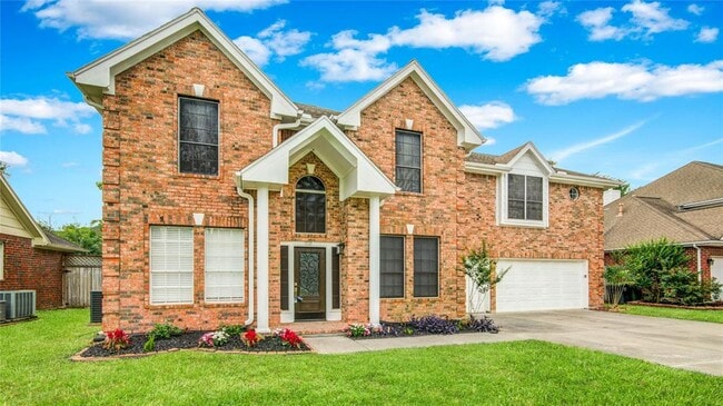 Building Photo - 1810 Oakleaf Cir