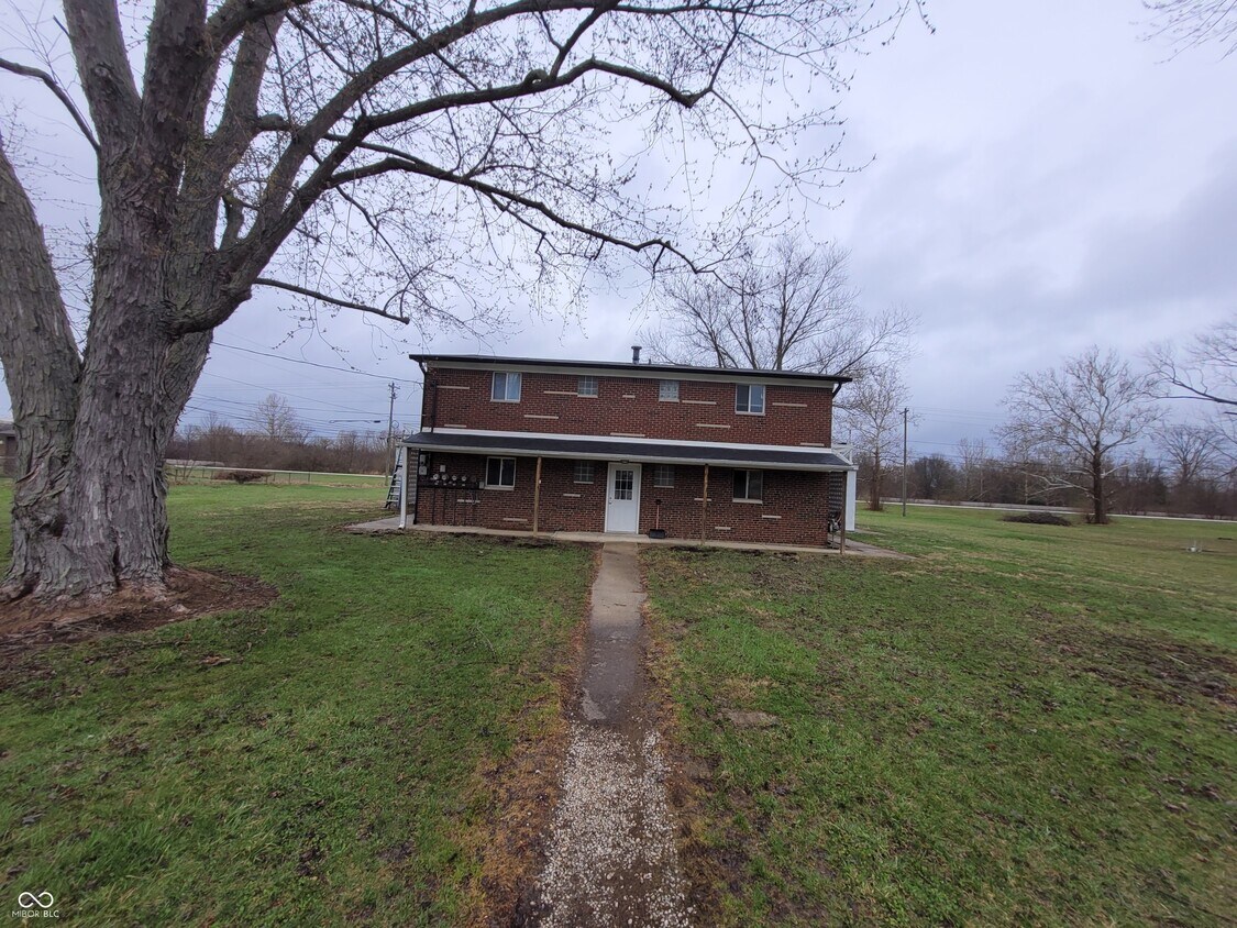 Primary Photo - 315 N Lehr Dr