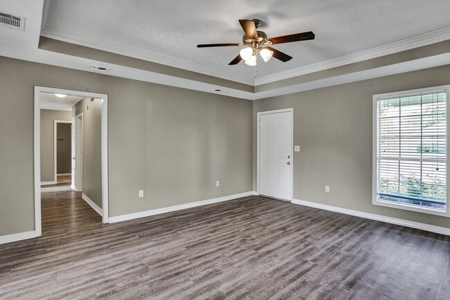 Building Photo - Beautiful Home for Lease!