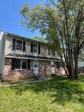 Building Photo - 555 Nemoral St