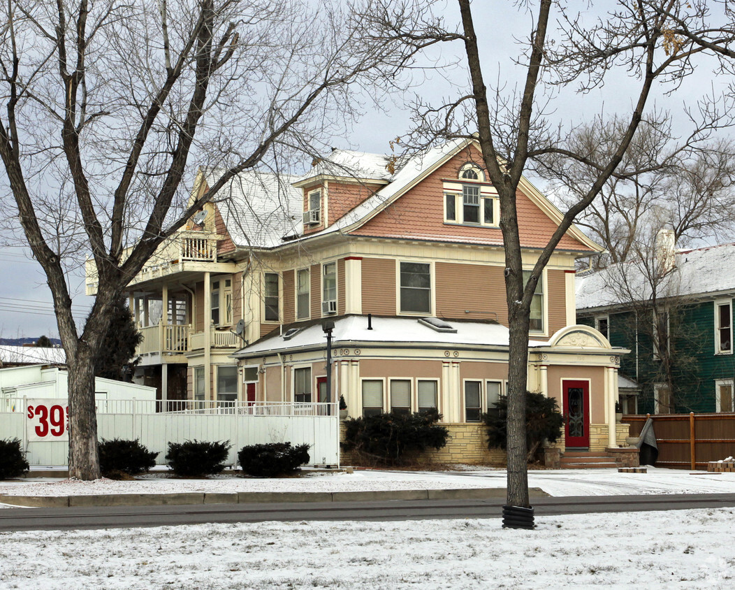 Foto del edificio - 720 N Nevada Ave