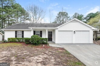 Building Photo - 620 Wayside Dr