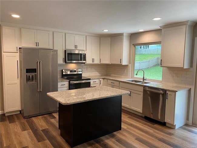 Building Photo - 762 La Feil Dr