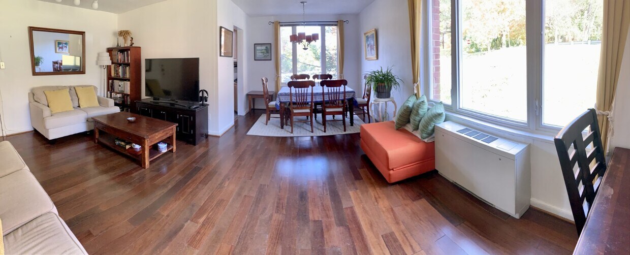Foto principal - 2400 41st St NW