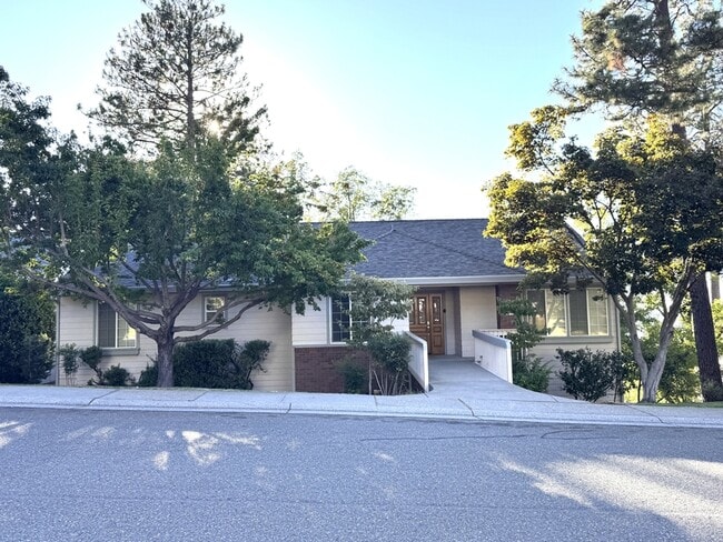 Building Photo - 146 Northridge Dr