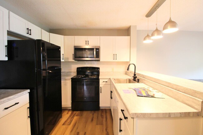Foto del edificio - 1348 Hunters Rd