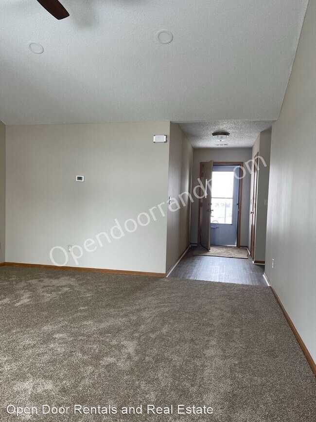 Foto del edificio - 3 br, 2 bath House - 2119 Lorraine Drive