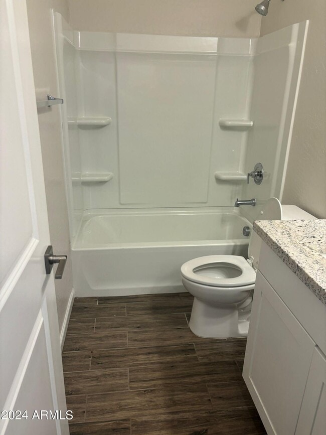 Building Photo - 2002 E Brooklyn Dr