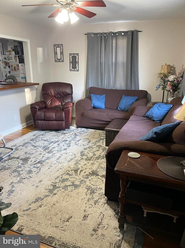 Foto del edificio - 1357 Valley Rd