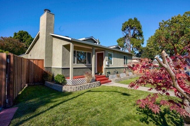 Building Photo - 3BR/1BA North Shoreview Home with Yard & Redwood Deck | Near Caltrain | YouTube Tour