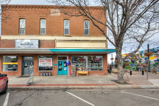 Foto del edificio - Beautifully Updated Downtown Windsor 2 Bed...