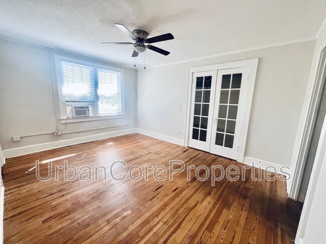 Building Photo - 360 13th Ave NE