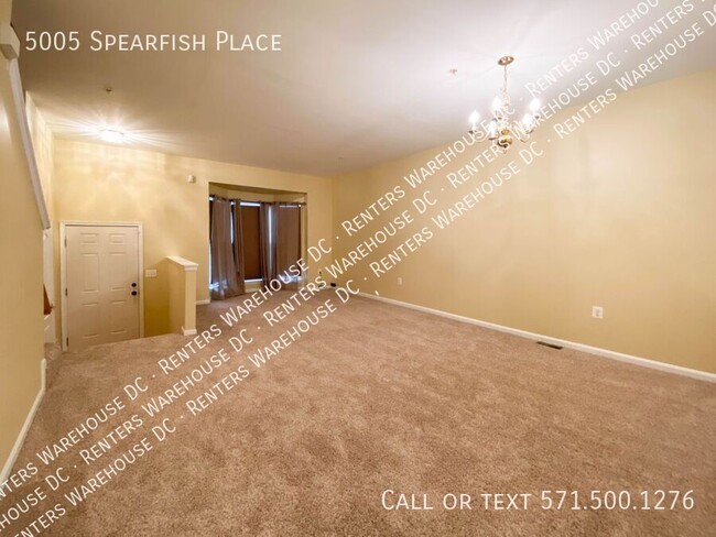 Foto del edificio - Fresh, Bright 4bd/2 full bath/2 half TH w/...