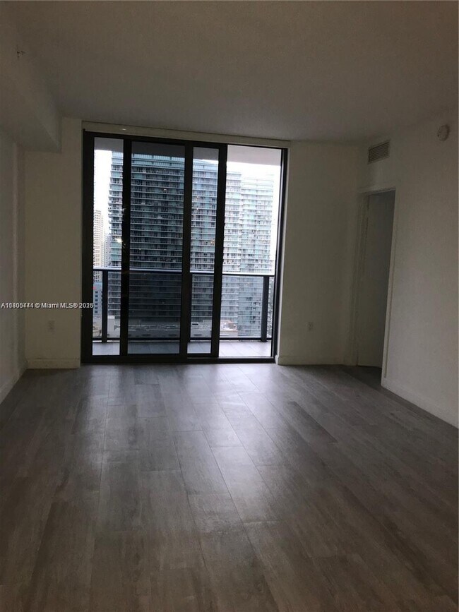 Foto del edificio - 55 SW 9th St