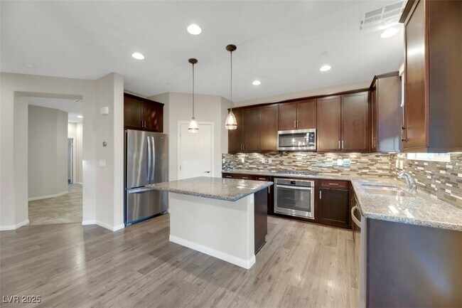 Building Photo - 173 Brighton Hls Ave