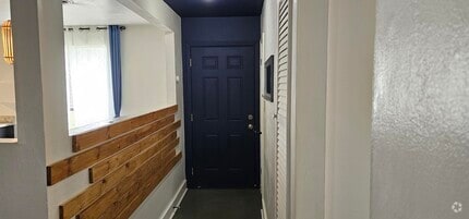 Building Photo - 3002 Cromwell Ct