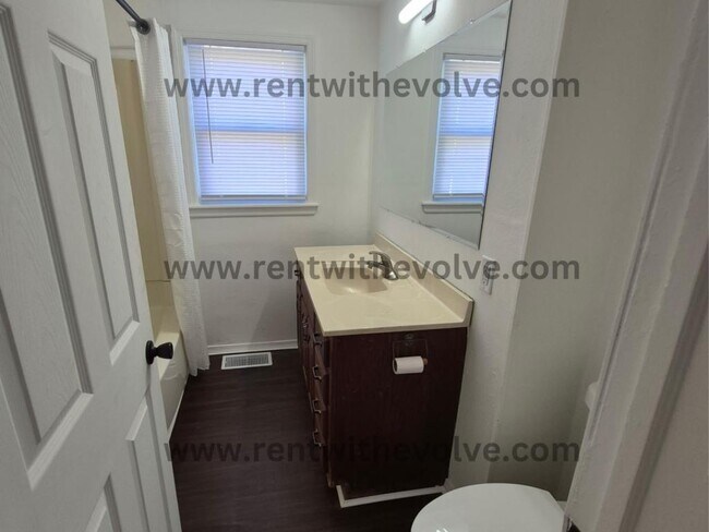 Foto del edificio - 3425 S Dayton Ave