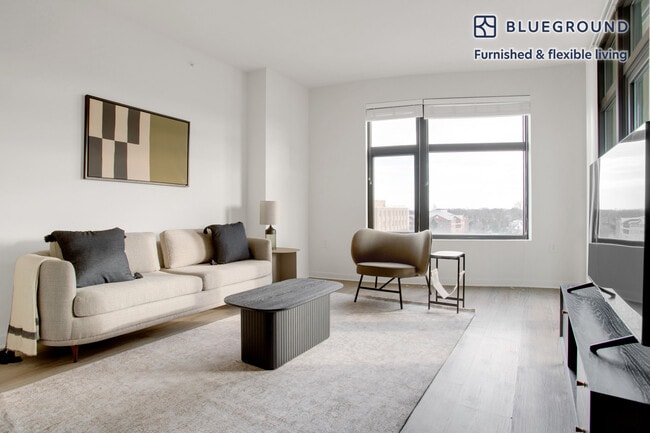 Building Photo - 1128 N Irving St