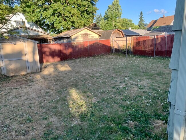 Building Photo - 6144 SE 87th Ave