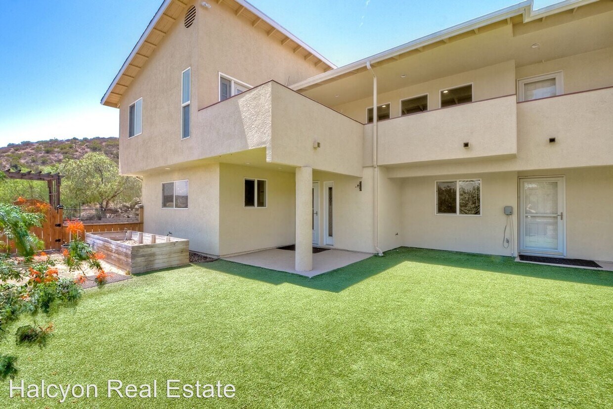 Foto principal - 7 br, 5 bath House - 14950 Garden Road