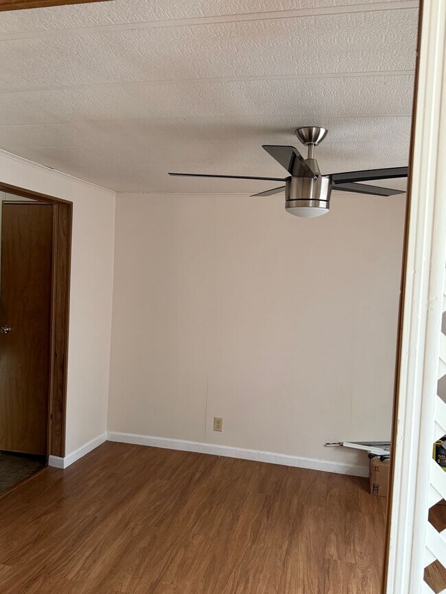 Foto del edificio - 152 Crow Dr