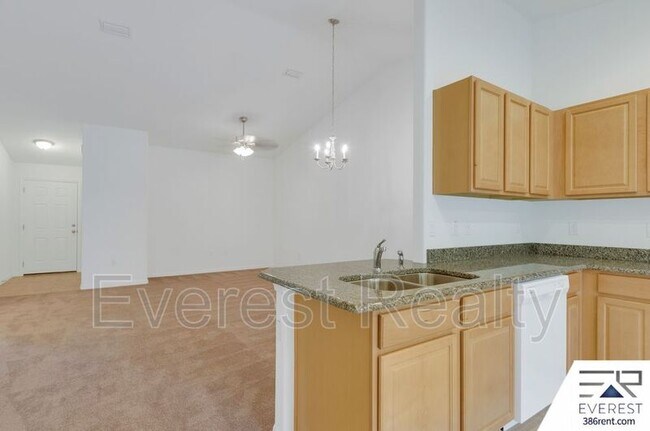 Building Photo - 59 Pine Haven Dr