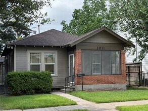 Building Photo - 1011 Nadine St