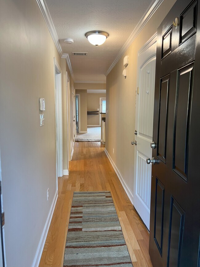 Building Photo - 376 Connor Cir