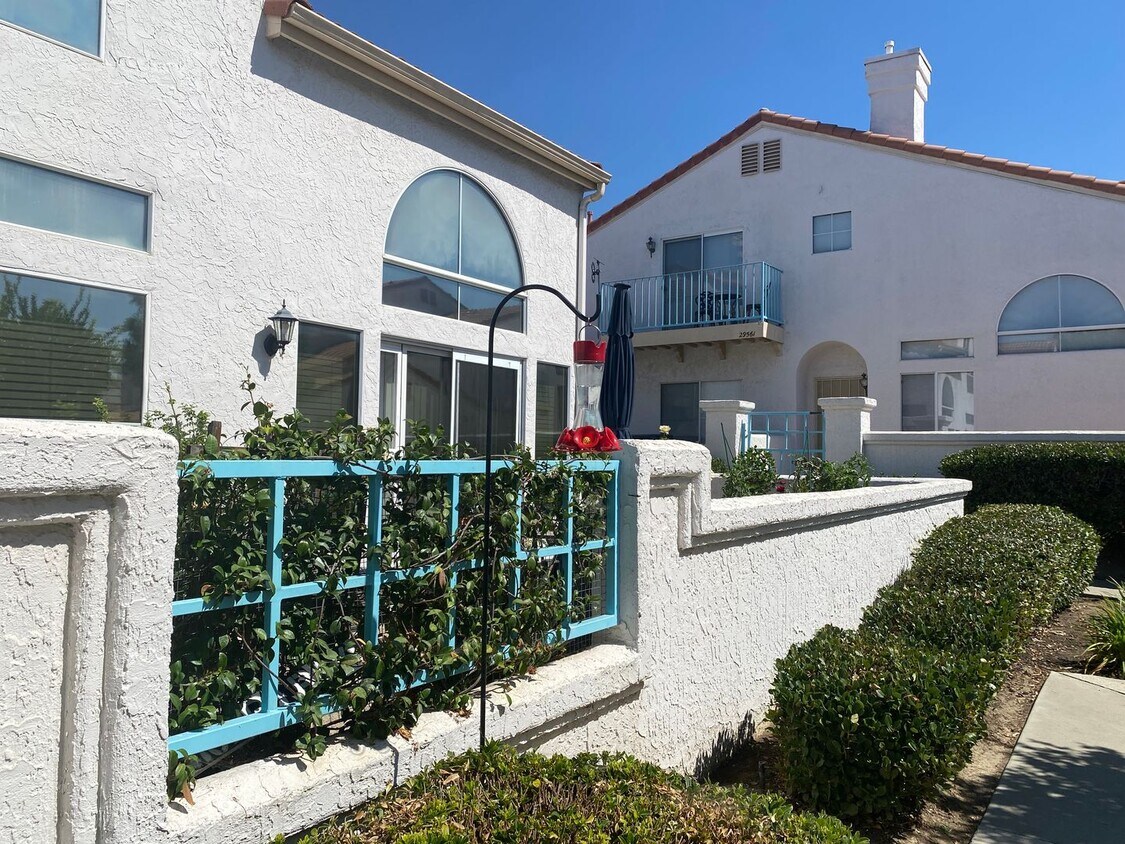 Foto principal - Rancho Del Mar Townhome in Central Temecul...