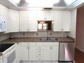 Building Photo - 2804 Victoria Way